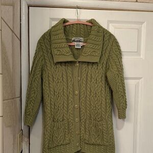 Arancrafs Ireland  women’s sweater